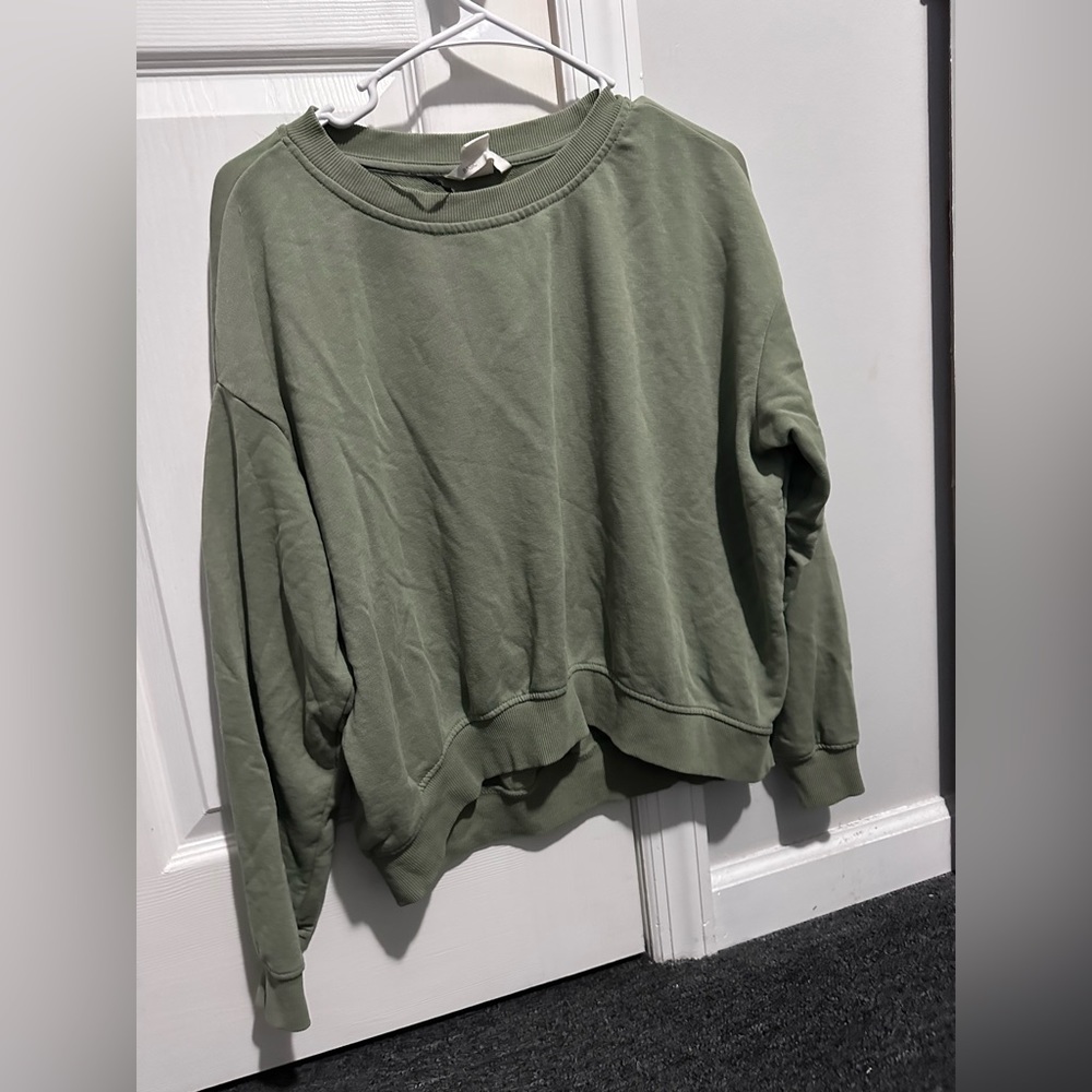 H&M sweater